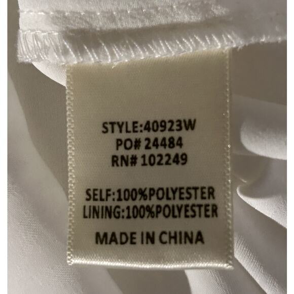 Skies are Blue Lined Halter Neck Top Small - Picture 6 of 7